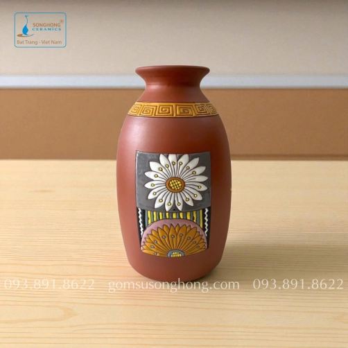 Bình Hoa Gốm Đất Đỏ Khắc Màu Nổi - Mẫu 3
