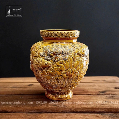 Bình Hoa Gốm Khắc Nổi Sen Cá Men Hoàng Thổ - Mẫu 1