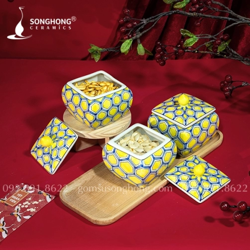Bộ 3 Hũ Mứt Vuông Vẽ Tay M09 - Kèm Khay Gỗ