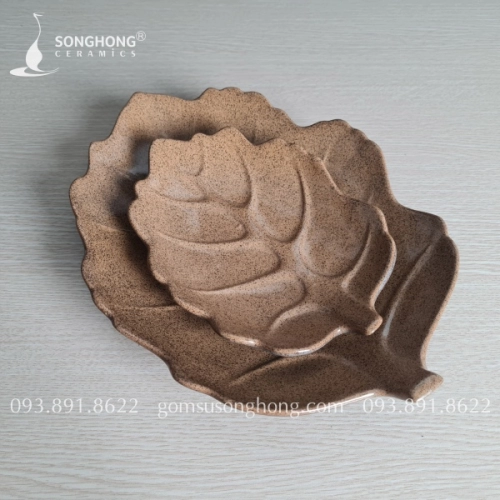 Đĩa Gốm Hình Lá Men Nâu Cát