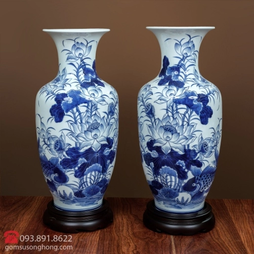 Lọ Lộc Bình Vẽ Sen Cá - Men Rong Cổ Truyền