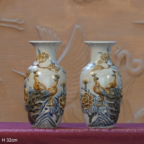 Lộc Bình H32cm Men Rạn Đắp Nổi Công Đào