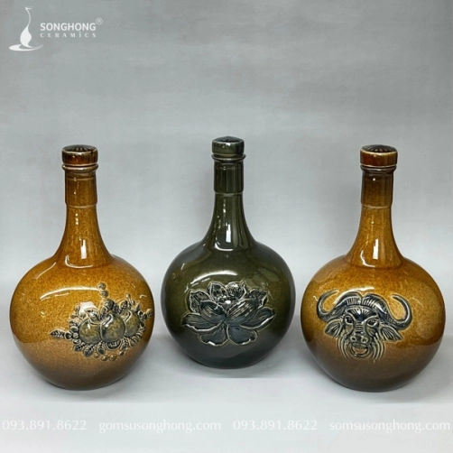 Bình Rượu Gốm Khắc Nổi 1 Lít - M6