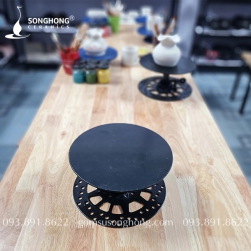 Bàn Xoay Kim Loại 22cm Chân Tròn